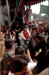 Benazir Bhutto - crédits : Robert Nickelsberg/ The LIFE Images Collection/ Getty Images