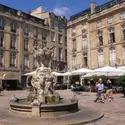 Bordeaux : la place du Parlement - crédits : Jean-Pierre Bouchard/ Gamma-Rapho/ Getty Images