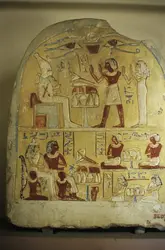 Stèle consacrée à Osiris et destinée à obtenir la faveur du dieu après la mort - crédits : J. Morris/ AKG-images