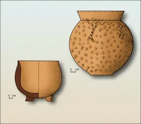 Vases du Néolithique ancien, Hongrie - crédits : Encyclopædia Universalis France