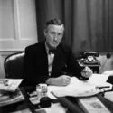 Ian Fleming - crédits : Express/ Getty Images