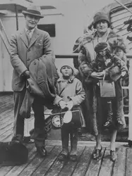 Scott Fitzgerald en famille - crédits : Keystone/ Hulton Archive/ Getty Images