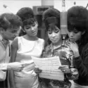 Phil Spector et les Ronettes - crédits : Ray Avery/ Redferns/ Getty images