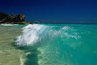 Vagues - crédits : Martin Barraud/ The Image Bank/ Getty Images