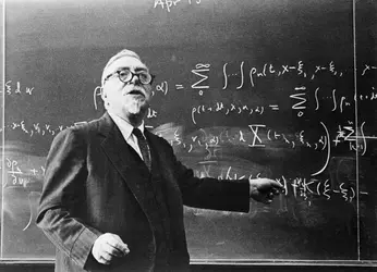 Norbert Wiener - crédits : Bettman/ Getty Images