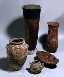 Poterie et vases, Nagada, Égypte - crédits :  Bridgeman Images 