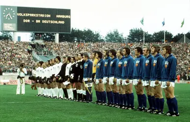 Football : R.F.A.-R.D.A, Coupe du monde 1974 - crédits : Werner Baum/ picture alliance/ Getty Images