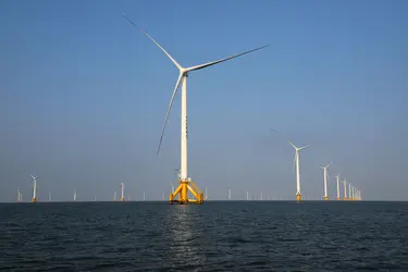 Centrale éolienne offshore chinoise de Jiangsu - crédits : Zhou Guk/ Barcroft Media/ Getty Images