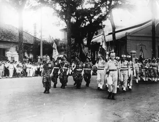 Départ des soldats français de Saigon, 1956 - crédits : Keystone/ Getty Images