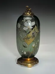 <it>Vase à couvercle au décor japonisant</it>, É. Gallé - crédits : Sotheby's/ AKG-images