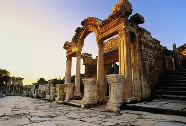 Temple d'Hadrien - crédits : Robert Frerck/ The Image Bank/ Getty Images