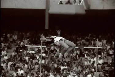 Dick Fosbury - crédits : Tony Duffy / Allsport/ Getty Images