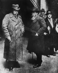 Karl Hjalmar Branting et Kurt Eisner, 1919 - crédits : Hulton Archive/ Getty Images