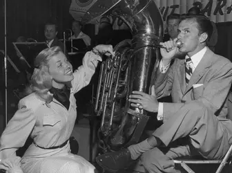 Doris Day et Frank Sinatra - crédits : Hulton Archive/ Getty Images
