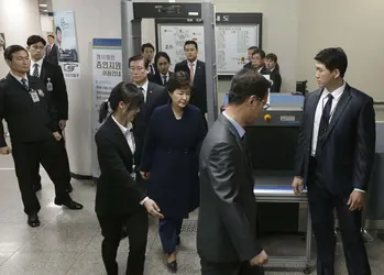 Arrestation de Park Geun-hye, 2017 - crédits : Ahn Young-joon/ AP/ SIPA