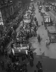 Manifestation de soutien aux mineurs en grève - crédits : Central Press/ Hulton Archive/ Getty Images