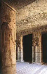 Vue intérieure du petit temple d'Abu Simbel - crédits : S. Vannini/ De Agostini/ Getty Images