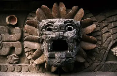 Tête de Quetzalcóatl - crédits : Sean Sprague/Mexicolore,  Bridgeman Images 