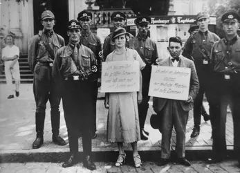 Antisémitisme en Allemagne, 1933 - crédits : Keystone/ Hulton Archive/ Getty Images