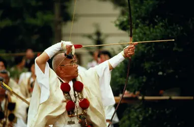 Prêtre shinto - crédits : Nicholas DeVore/ Stone/ Getty Images