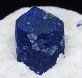 Lapis-lazuli - crédits : fabreminerals.com